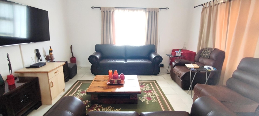 3 Bedroom Property for Sale in Franskraal Western Cape